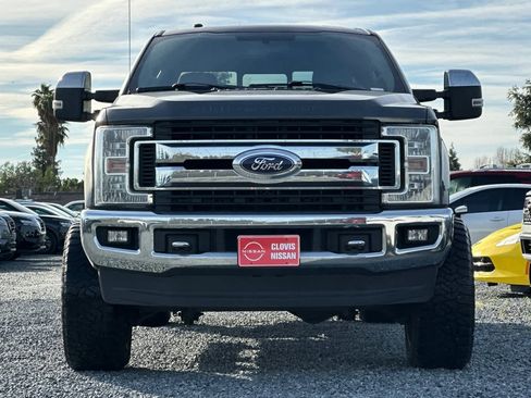 Used 2017 Ford F250 XLT w/ XLT Premium Package image 11