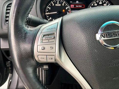 Used 2018 Nissan Altima 2.5 SV image 18