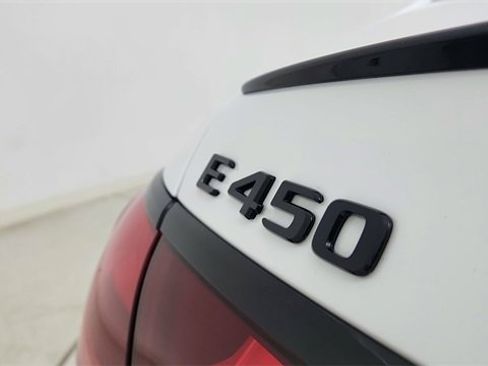 Used 2024 Mercedes-Benz E 450 4MATIC Sedan w/ Airmatic Package image 19