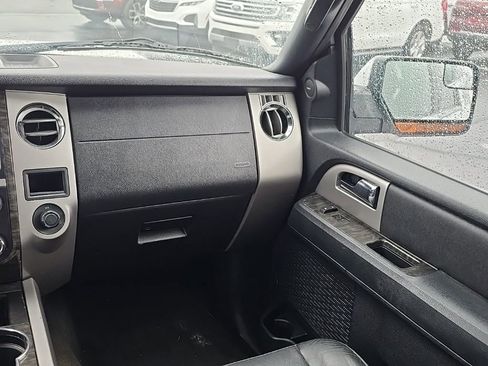 Used 2017 Ford Expedition EL Limited image 16