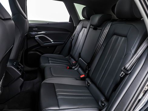 New 2025 Audi Q5 Premium Plus image 8