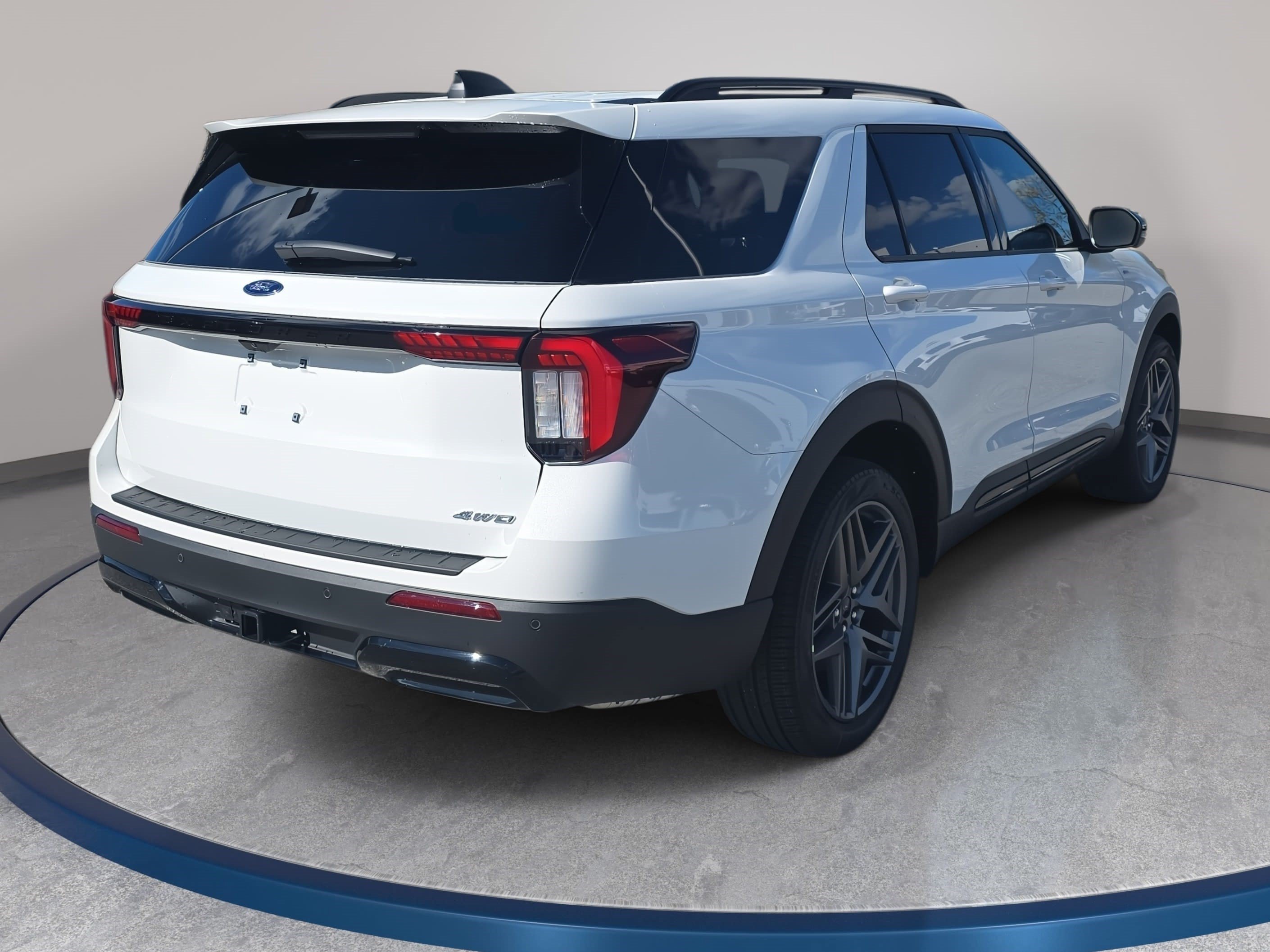 New 2026 Ford Explorer ST-Line w/ ST-Line Street Pack AWD/4WD image 5