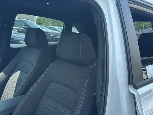 Used 2024 Honda HR-V Sport image 11