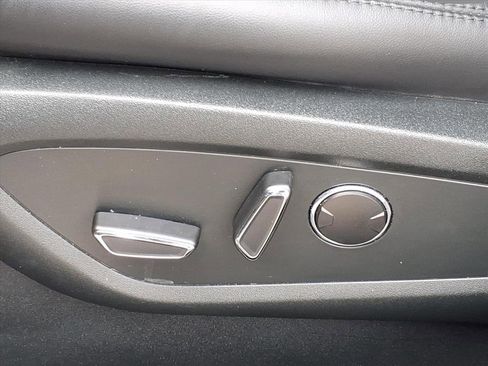 Certified 2022 Lincoln Nautilus Reserve w/ Equipment Group 201A image 18