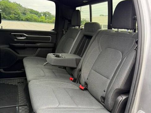 Used 2019 RAM 1500 Big Horn AWD/4WD image 32