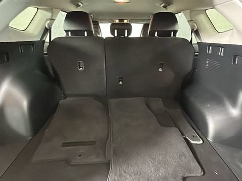 Used 2025 Kia Sportage EX AWD/4WD image 28
