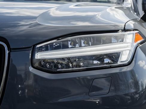 Used 2022 Volvo XC90 T5 Momentum w/ Advanced Package image 13