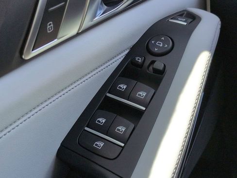 New 2026 BMW X5 xDrive40i w/ Executive Package image 25