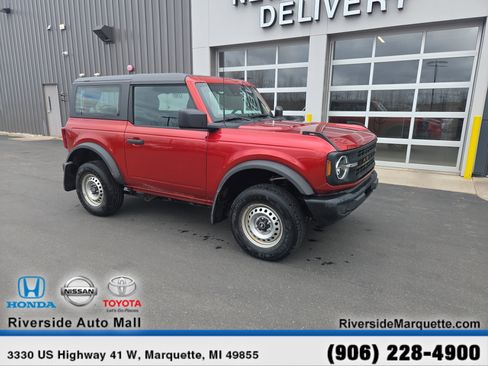 Used 2022 Ford Bronco 2-Door AWD/4WD image 1