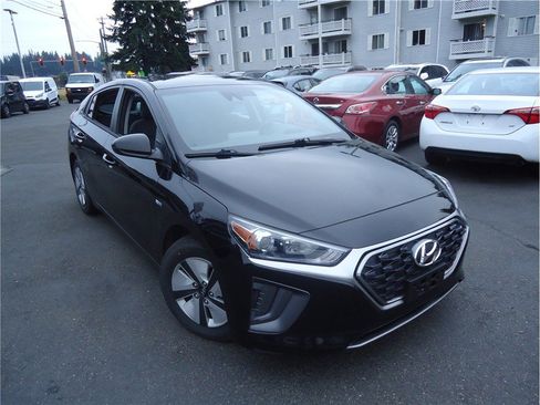 Used 2020 Hyundai Ioniq Blue FWD image 4