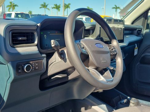 New 2026 Ford Maverick XL image 8