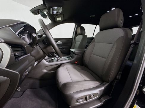 Used 2023 Chevrolet Traverse LT AWD/4WD image 21
