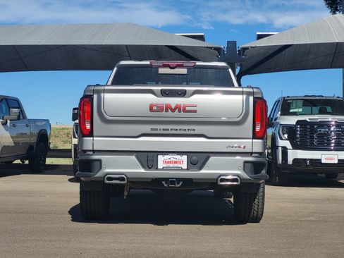 Used 2023 GMC Sierra 1500 AT4 w/ Technology Package AWD/4WD image 6