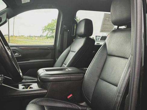 Used 2021 GMC Yukon XL SLE AWD/4WD image 12