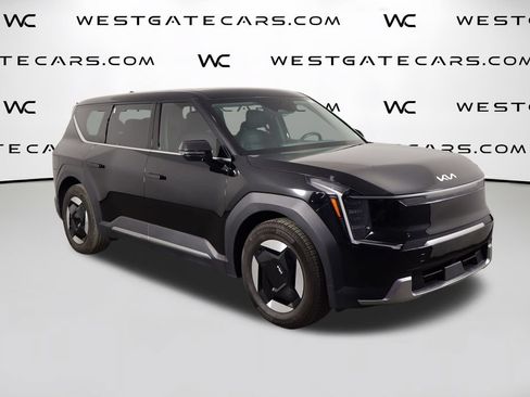 Used 2024 Kia EV9 Light Long Range RWD image 44