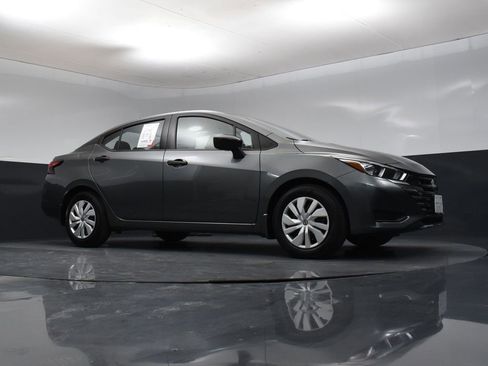 Used 2024 Nissan Versa S w/ Trunk Package image 29