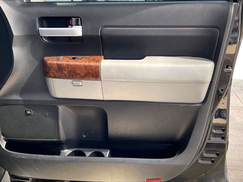 Used 2012 Toyota Tundra Limited w/ Platinum Pkg image 23