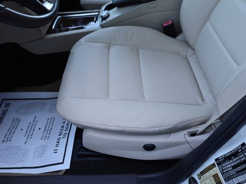 Used 2013 Mercedes-Benz GLK 350 RWD 4dr GLK 350 image 7