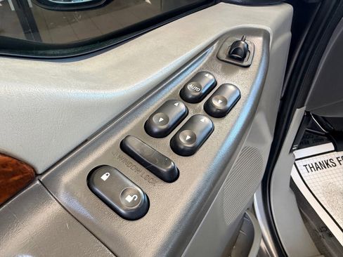 Used 2002 Ford F350 Lariat image 5