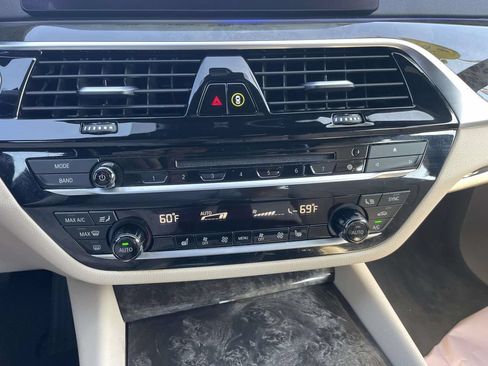Used 2018 BMW 640i Gran Turismo xDrive AWD/4WD image 26