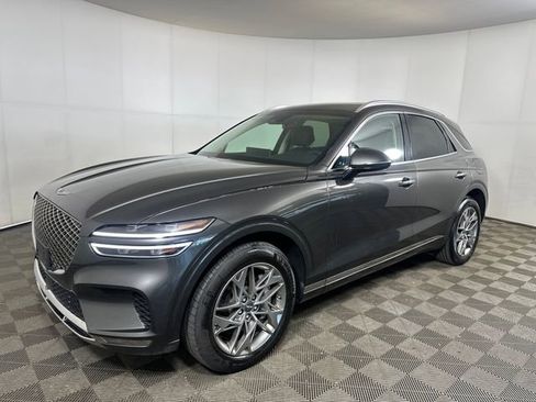 Used 2025 Genesis GV70 2.5T AWD/4WD image 7