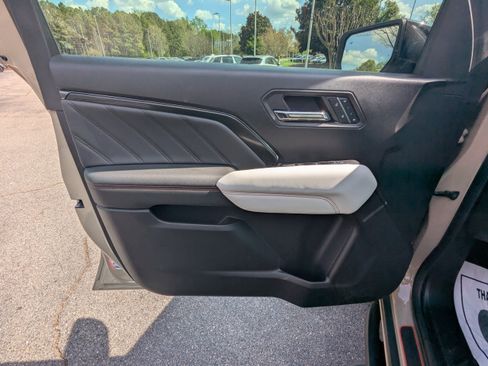 Used 2023 GMC Canyon AT4X AWD/4WD image 17