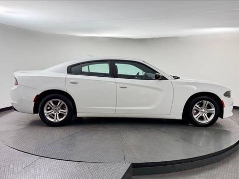 Used 2023 Dodge Charger SXT RWD image 9