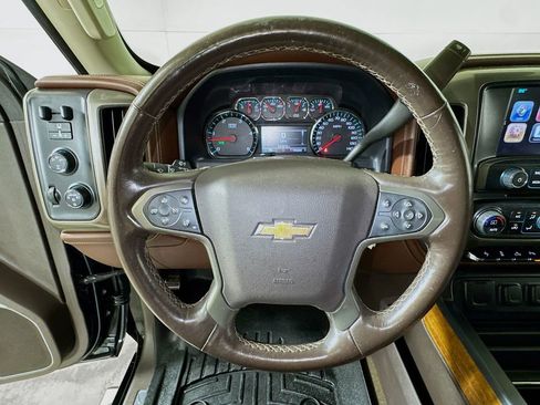 Used 2016 Chevrolet Silverado 2500 High Country w/ Duramax Plus Package AWD/4WD image 9