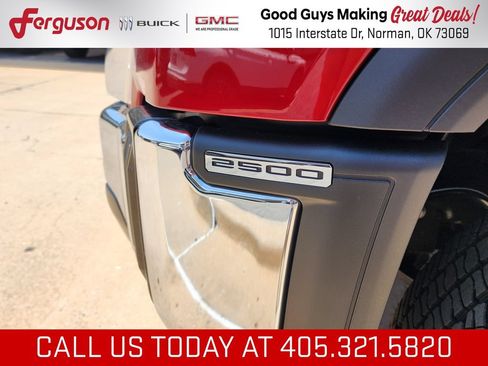 New 2026 GMC Sierra 2500 SLT w/ X31 Off-Road Package AWD/4WD image 11