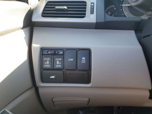 Used 2016 Honda Odyssey EX-L image 22