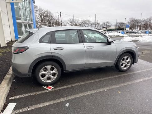 Used 2023 Honda HR-V LX image 14
