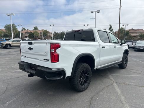 Used 2025 Chevrolet Silverado 1500 ZR2 AWD/4WD image 5