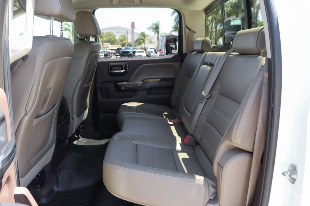 Used 2015 GMC Sierra 2500 Denali w/ Duramax Plus Package AWD/4WD image 38