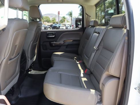 Used 2015 GMC Sierra 2500 Denali w/ Duramax Plus Package AWD/4WD image 38