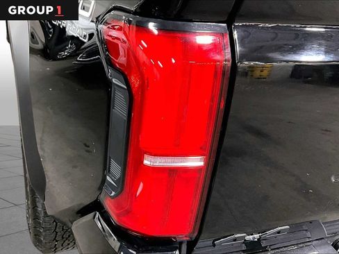 Certified 2025 Toyota Tacoma TRD Off-Road w/ TRD Off Road Upgrade Package AWD/4WD image 29
