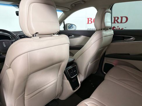 Used 2020 Lincoln Nautilus Reserve w/ Equipment Group 201A FWD image 28