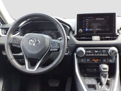 Used 2024 Toyota RAV4 XLE w/ Convenience Package AWD/4WD image 12