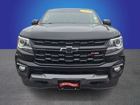 Used 2022 Chevrolet Colorado Z71 w/ Z71 Midnight Edition image 2