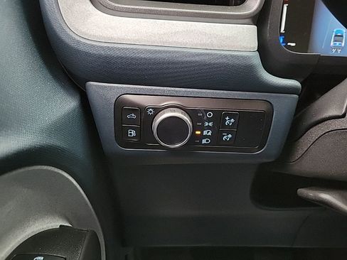 Used 2025 Ford Maverick XLT image 26