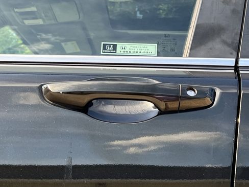 Used 2018 Honda CR-V EX image 16