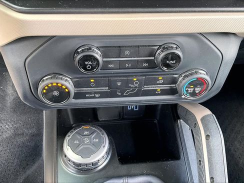 Used 2022 Ford Bronco Big Bend AWD/4WD image 32