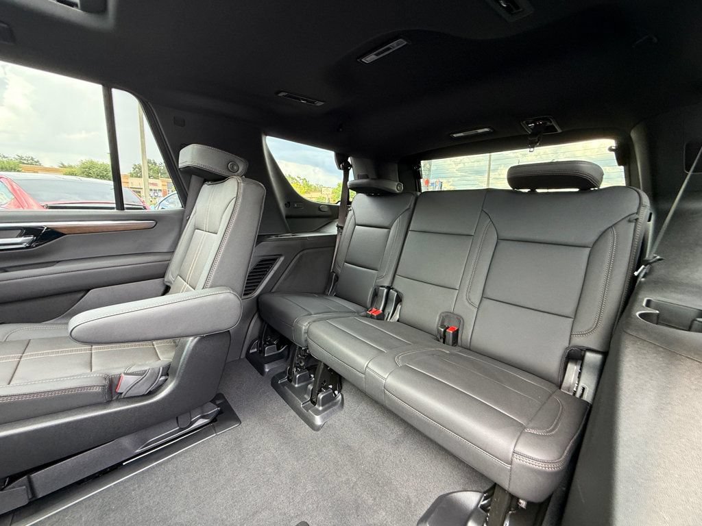 Used 2026 Chevrolet Tahoe High Country w/ Sun And Tow Package RWD image 31