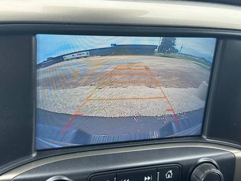 Used 2017 Chevrolet Silverado 1500 High Country AWD/4WD image 4