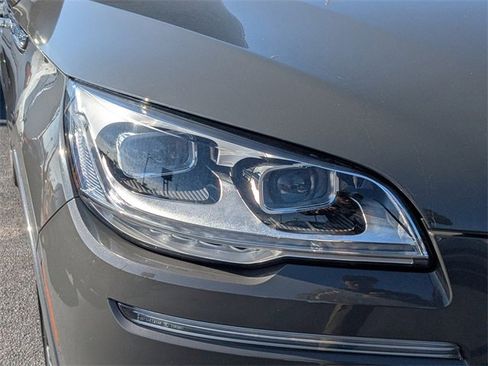 Used 2023 Lincoln Aviator Black Label w/ Dynamic Handling Package image 10