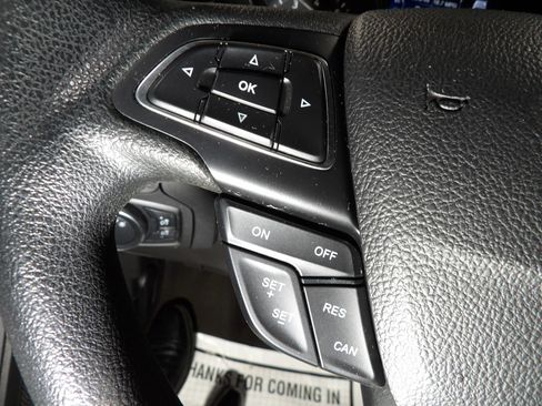Used 2018 Ford Focus SE FWD image 17