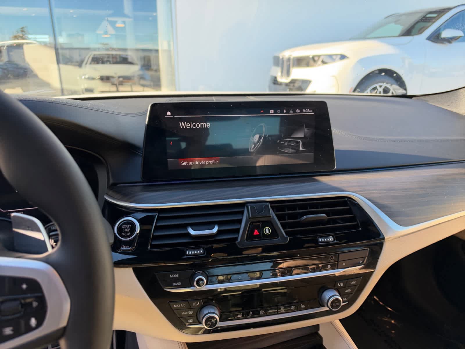 Used 2020 BMW M550i xDrive AWD/4WD image 10