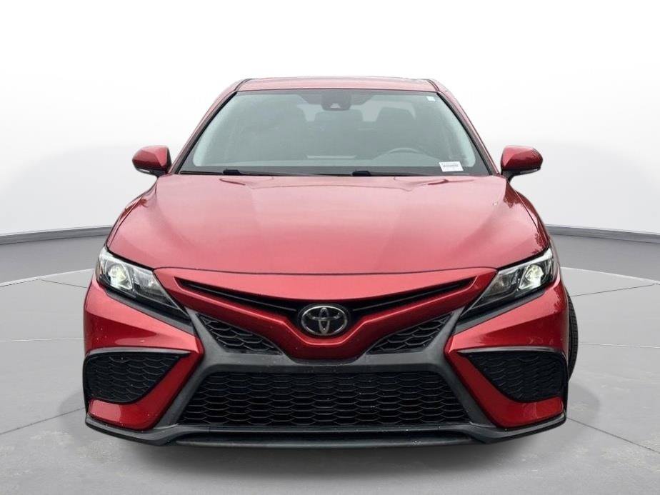Certified 2022 Toyota Camry SE FWD image 3