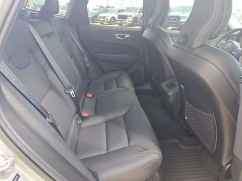 Used 2023 Volvo XC60 B5 Plus w/ Climate Package FWD image 21