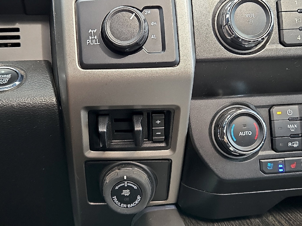 Used 2021 Ford F250 Lariat AWD/4WD image 17