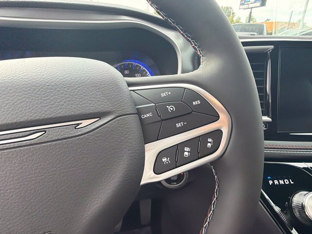 New 2027 Chrysler Pacifica Select AWD/4WD image 23
